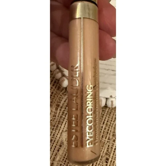 Estee Lauder Eyecoloring Liquid-To-Powder Eyeshadow LUNA-06 New - Picture 2 of 3